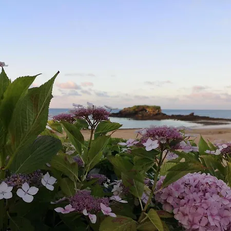 Bahia Hotell 2*